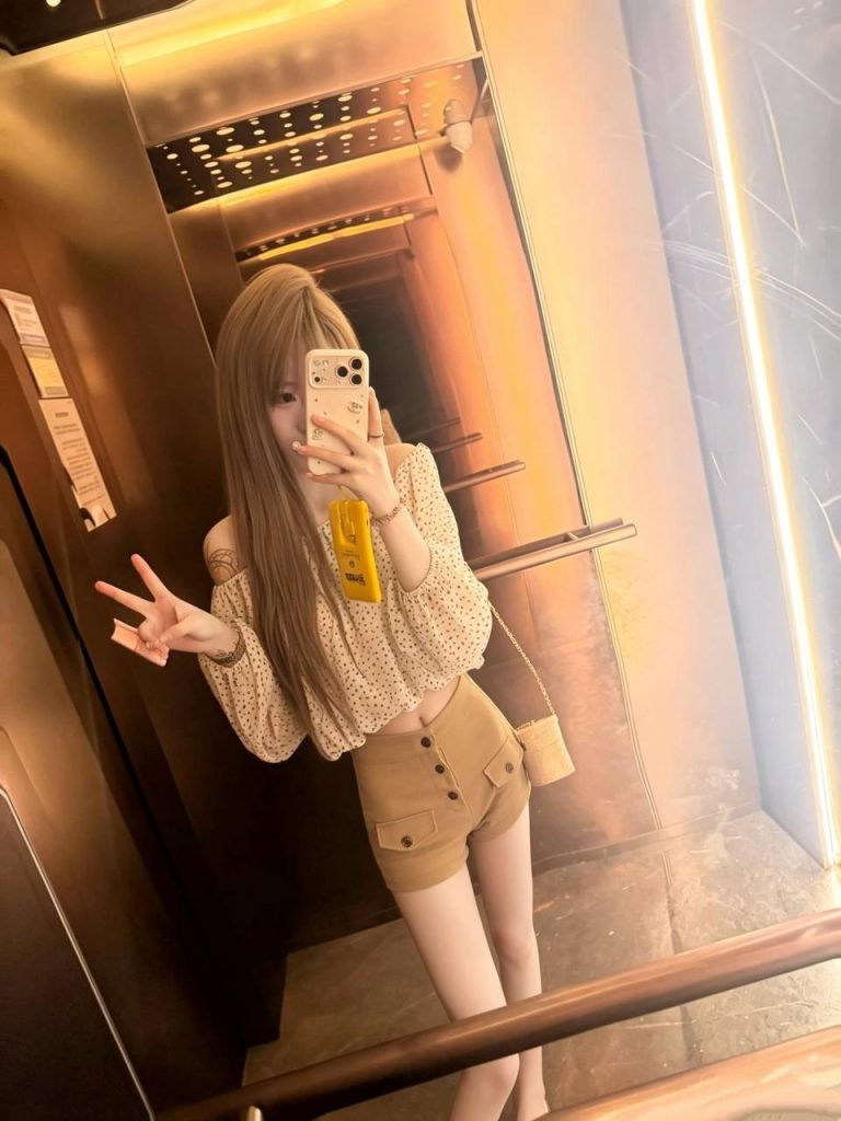 清纯、甜美、温柔