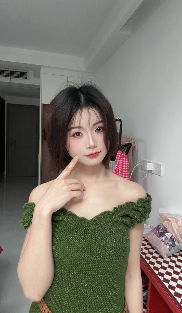 清纯、甜美、温柔