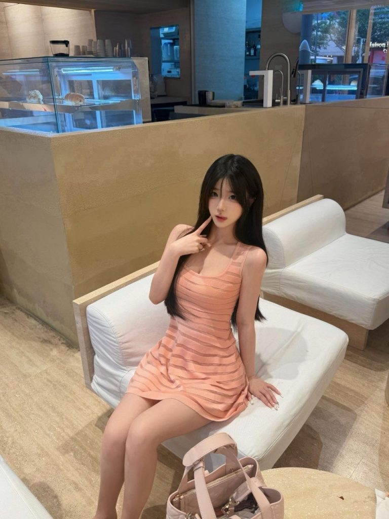丝袜制服、清纯、甜美