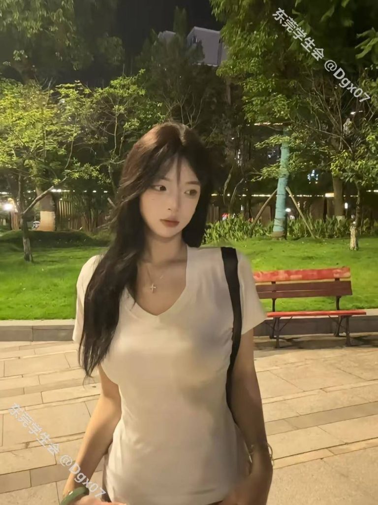 清纯可爱、高颜值、床上功夫好、配合度高