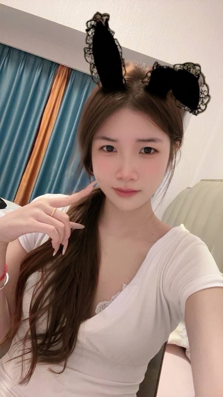 大长腿、少女感、清纯、甜美