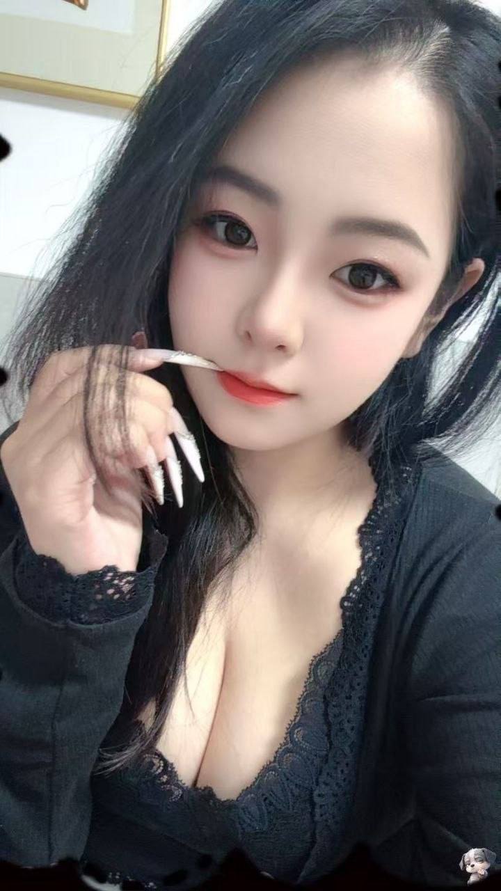 制服诱惑、丝袜诱惑、蚂蚁上树