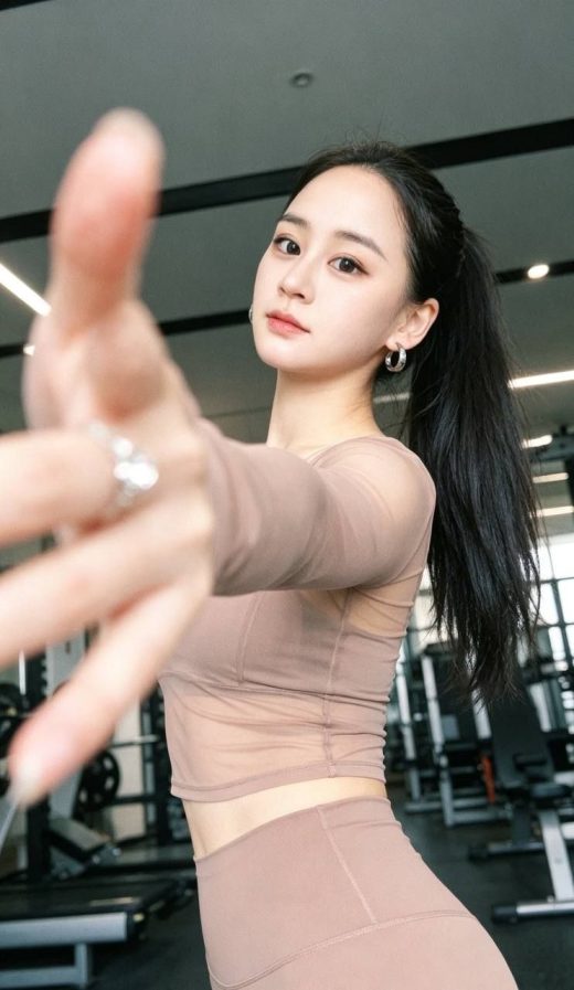 学生妹、敏感体质、服务系、年轻