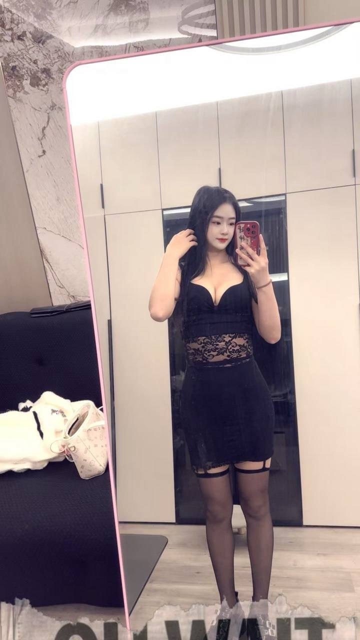 颜值高、皮肤嫩、服务好