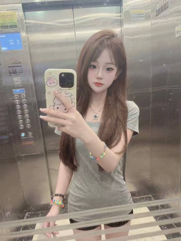 少女感、大长腿、水多