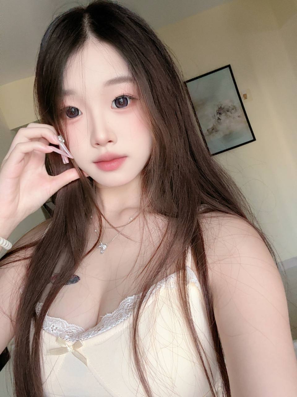 少女感、温柔、皮肤白