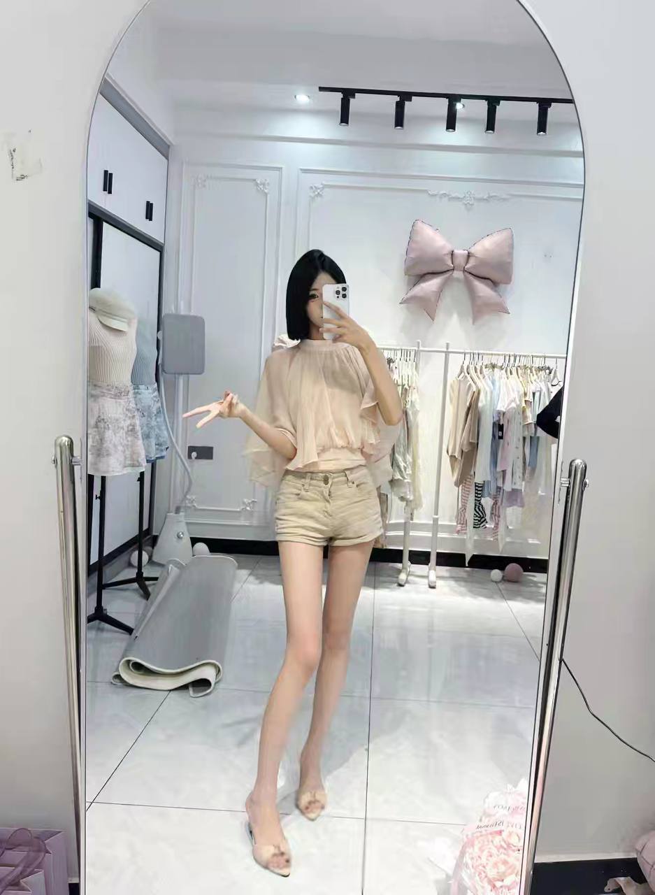 少女感、清纯、皮肤白、身材好