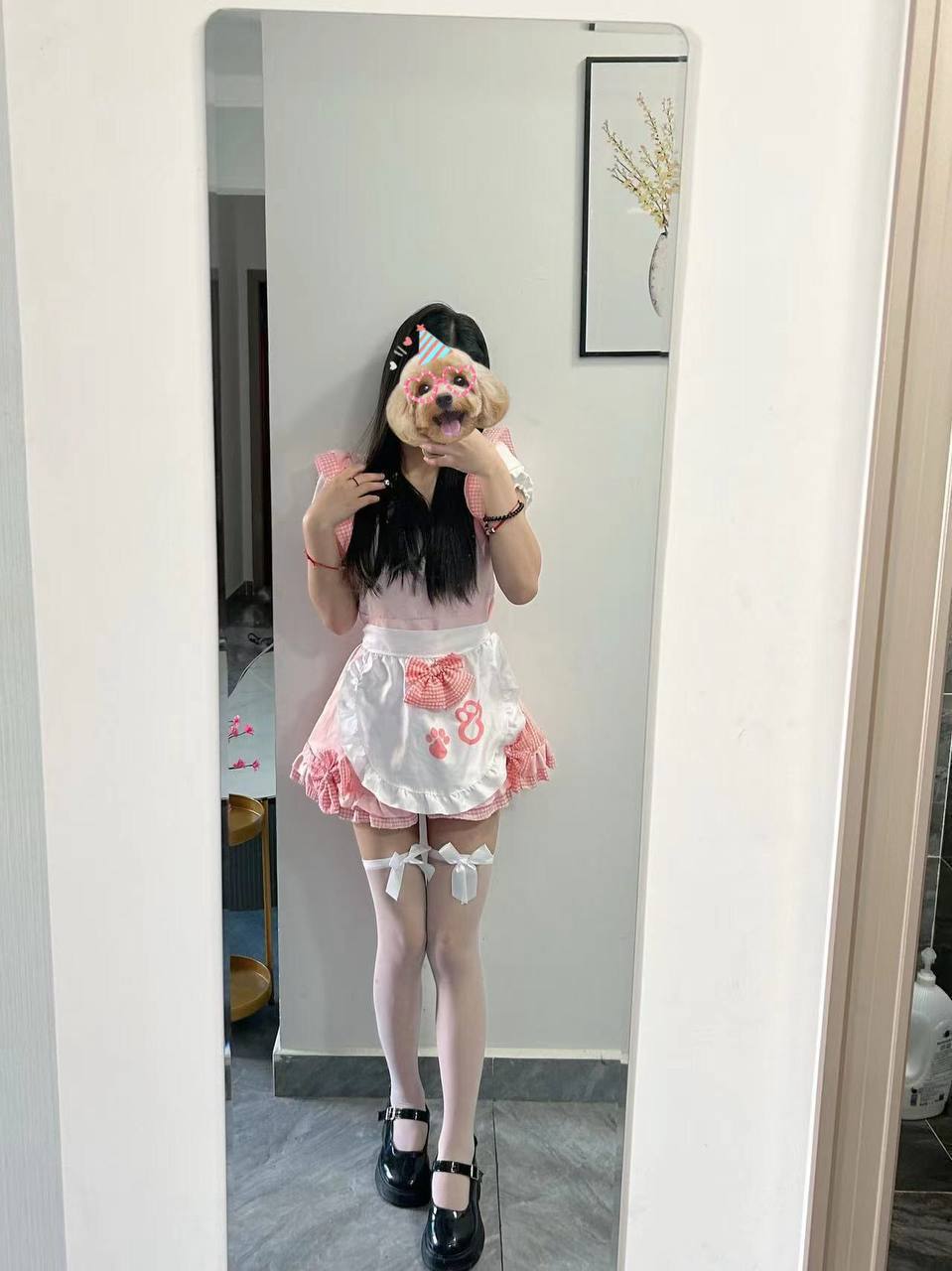 年轻、苗条、丝袜高跟