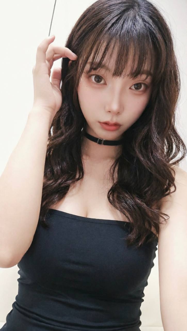 高挑、纤细、B+胸
