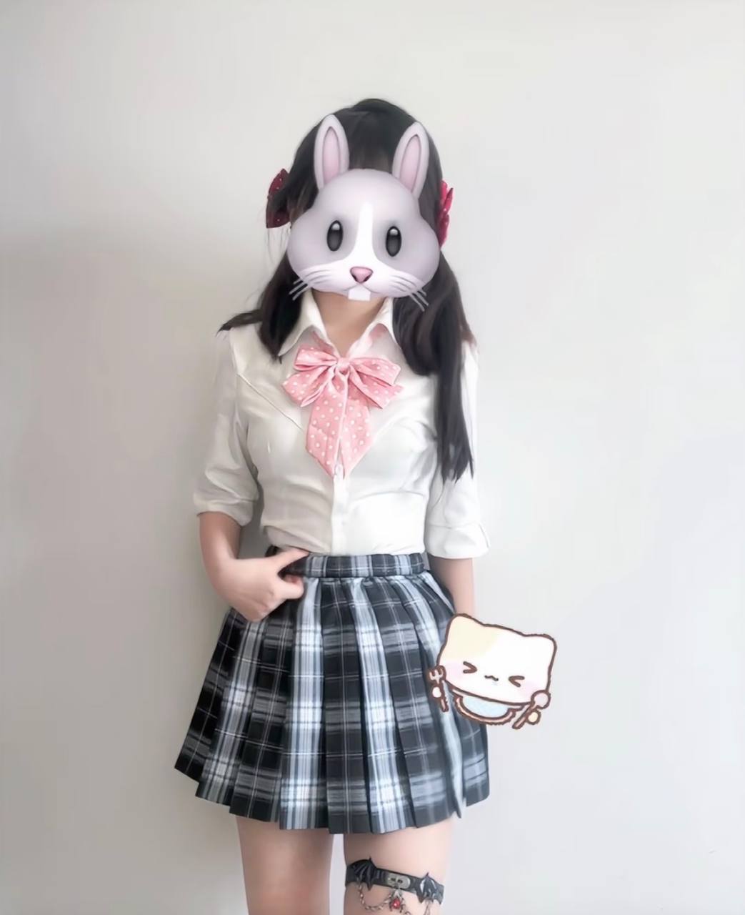 学生气息、可爱软萌、服务生疏