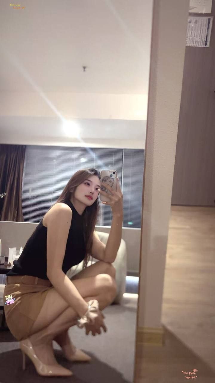 御姐、颜值高、态度好、大蟒蛇