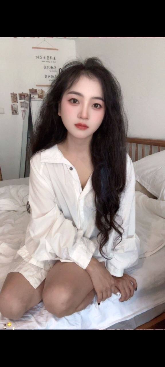 热情、前凸后翘、敏感、配合