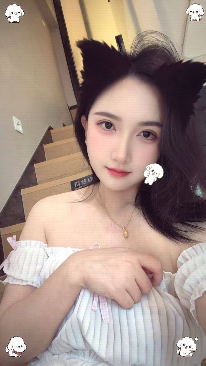 天然真C、温柔体贴、清纯、甜美