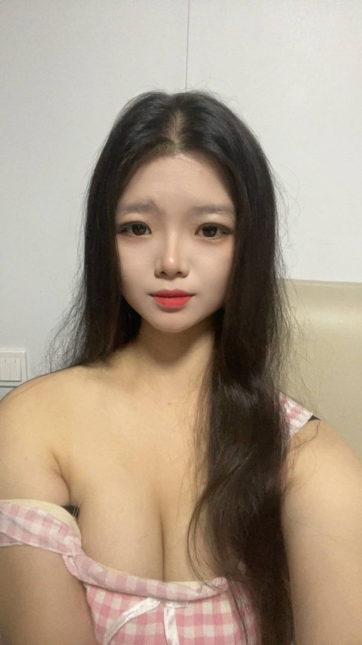 少女感、肤白、紧致