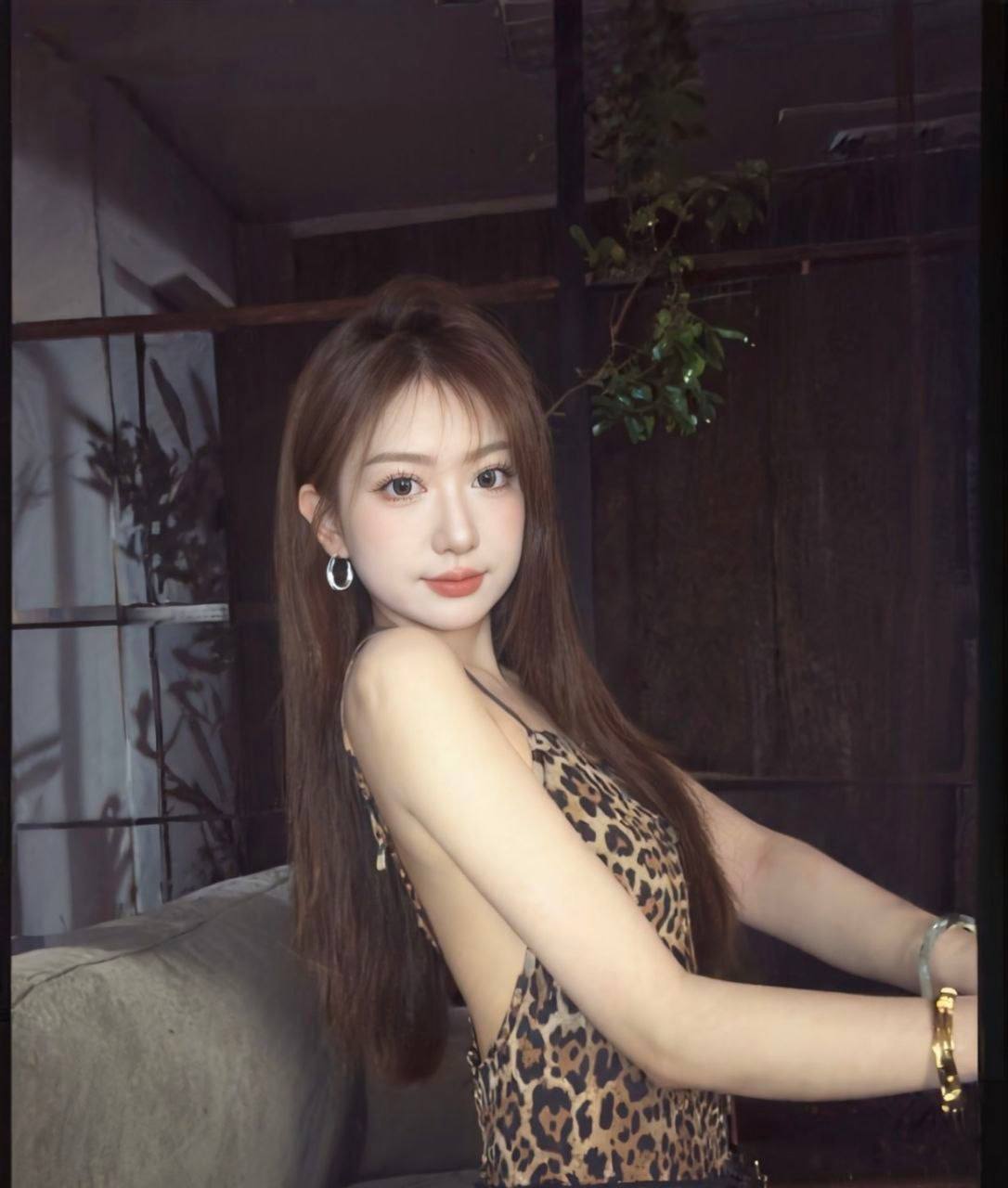 丝袜调情、听话不催、少女感、情绪价值