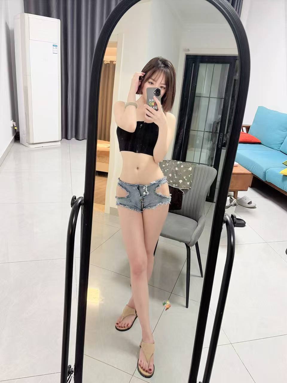 嫩妹、情趣制服、丝袜高跟、舌吻69（江苏省、苏州市）资料图片第 3 张