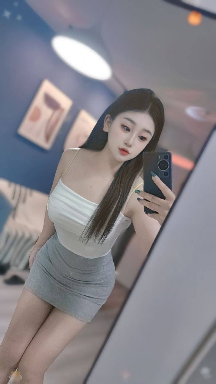服务系、长腿、丰满性感、清纯