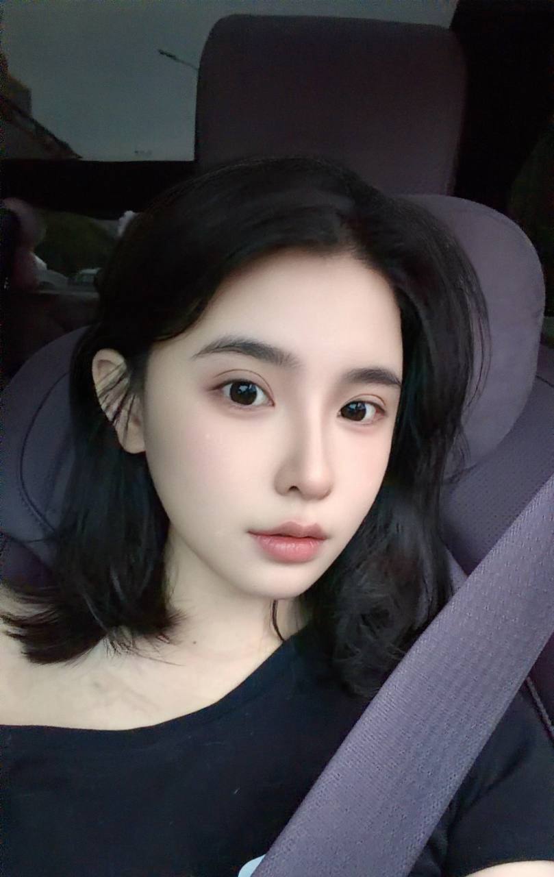 短发甜妹、情趣丝袜、女友感、清纯