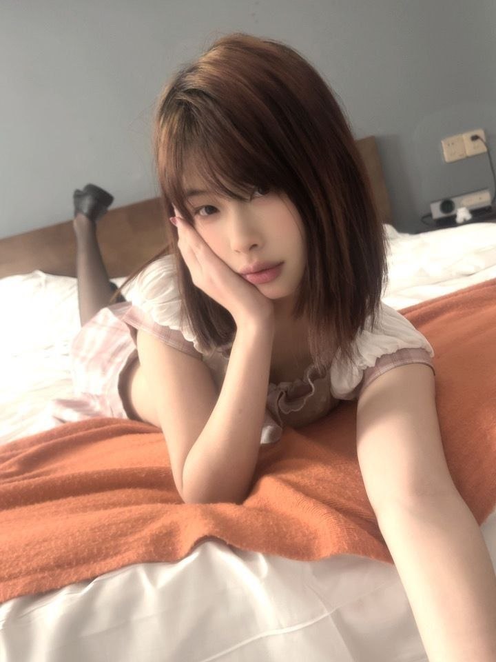 少女感、大长腿、丝袜制服、清纯（湖南省、长沙市）资料图片第 1 张