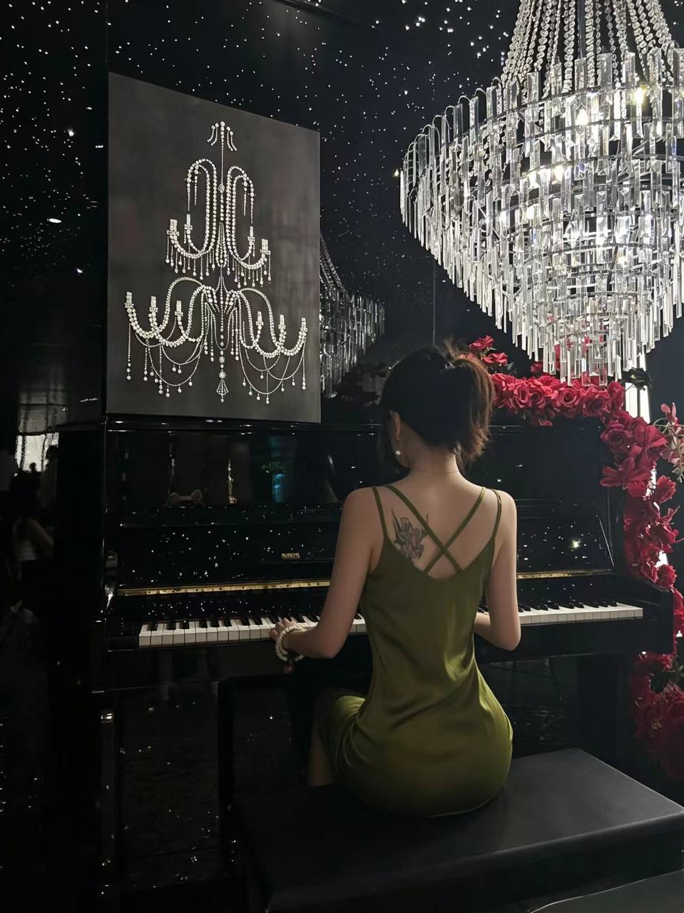 小小只、紧致滑肤、会调情、高度配合（内蒙古自治区、呼和浩特市）资料图片第 4 张