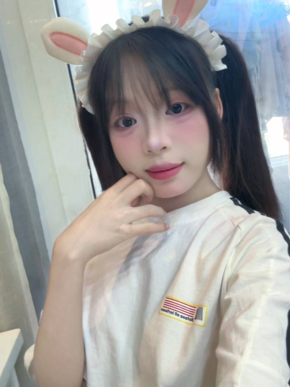 年轻漂亮、服务热情、清纯、甜美