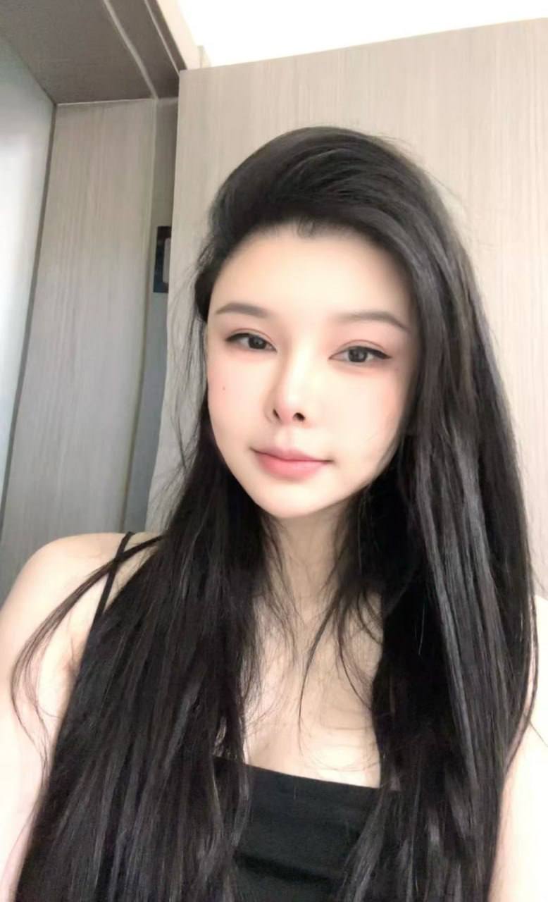 气质御姐、大长腿、皮肤白