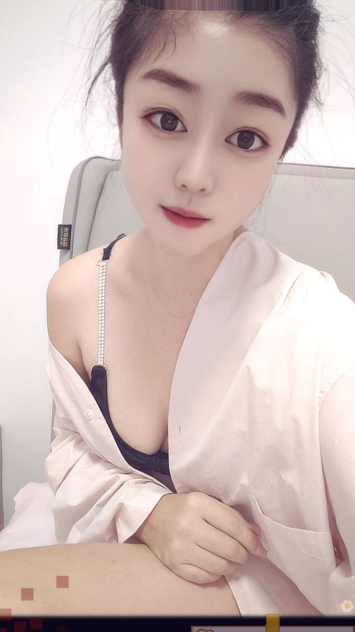 服务系、女上桩机、制服诱惑、清纯（杭州市、浙江省）资料图片第 1 张