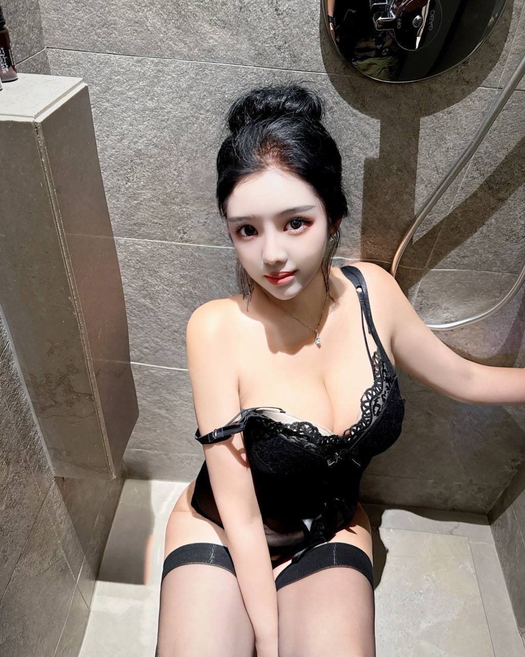 全能服务、身材高挑、清纯、甜美（上海市、上海市）资料图片第 5 张