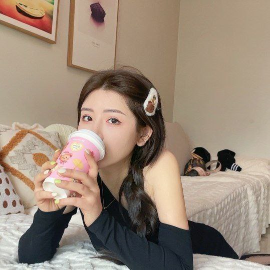 身材好、皮肤白、温柔体贴、情绪价值
