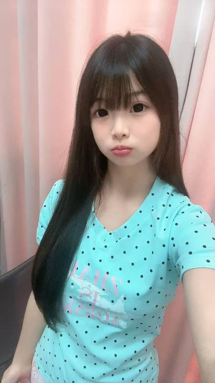 少女感、大长腿、情趣制服（佛山市、广东省）资料图片第 1 张