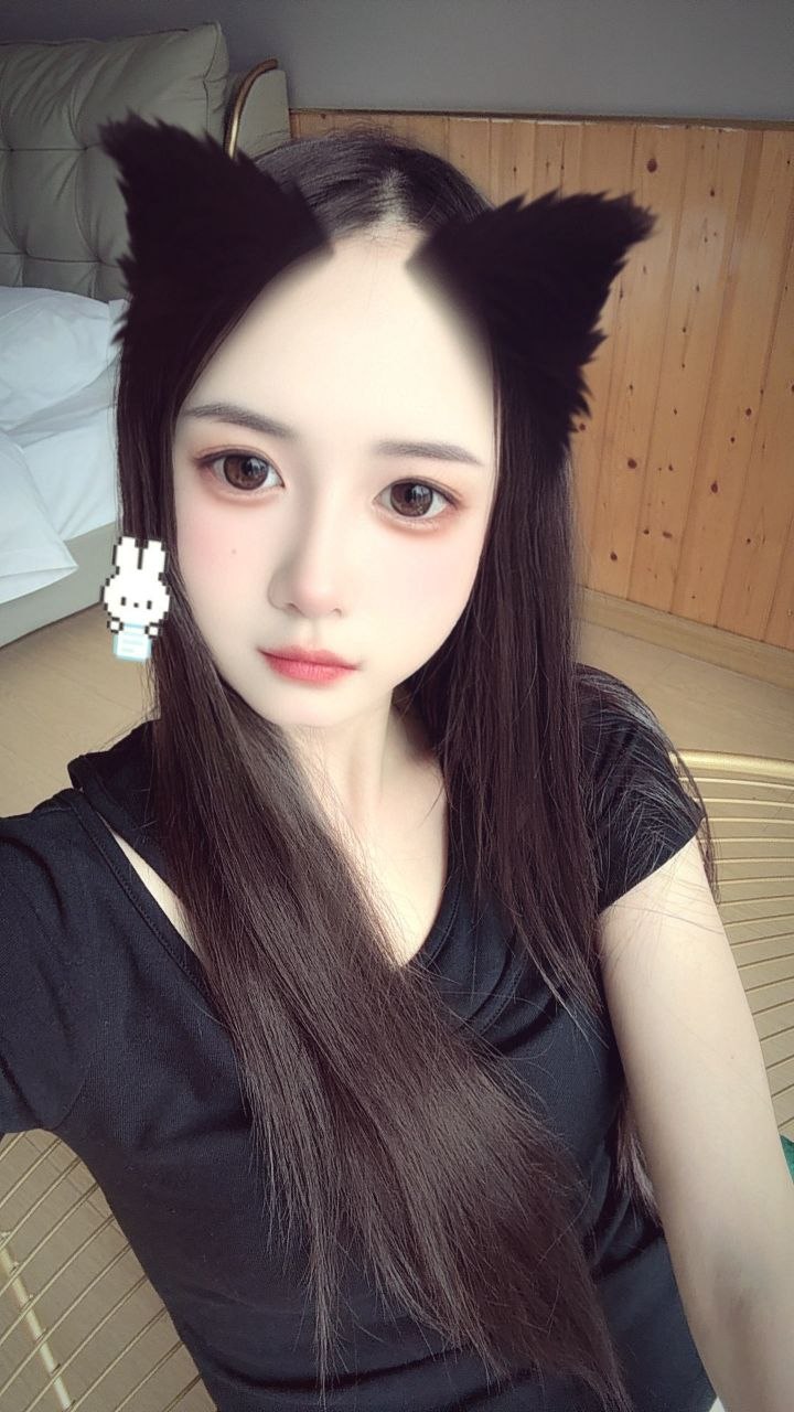 69舔逼、水蜜多汁、清纯
