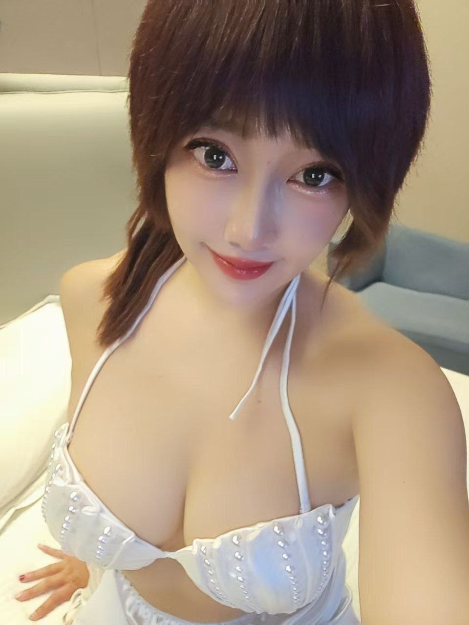 温柔、胸大、高挑