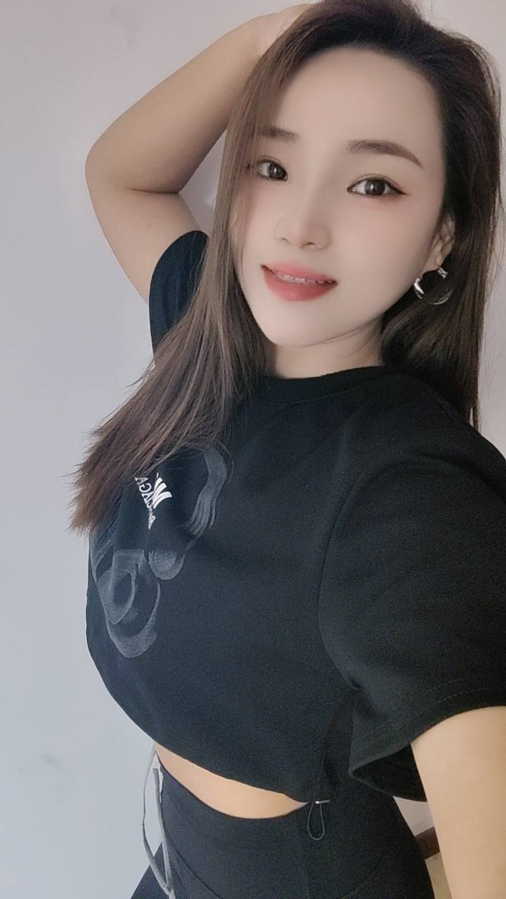 清纯、甜美、温柔