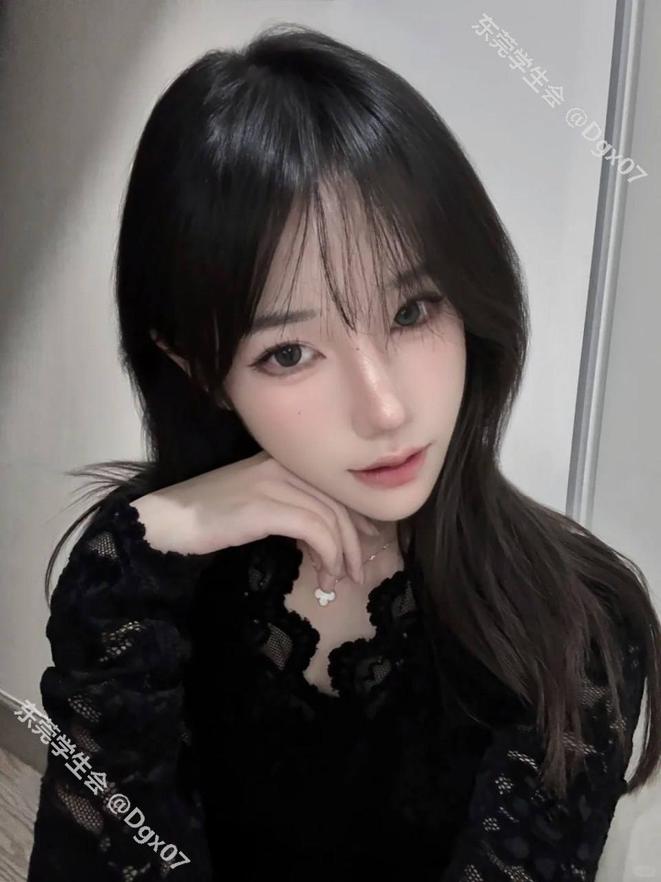 性感、黑丝、少女感