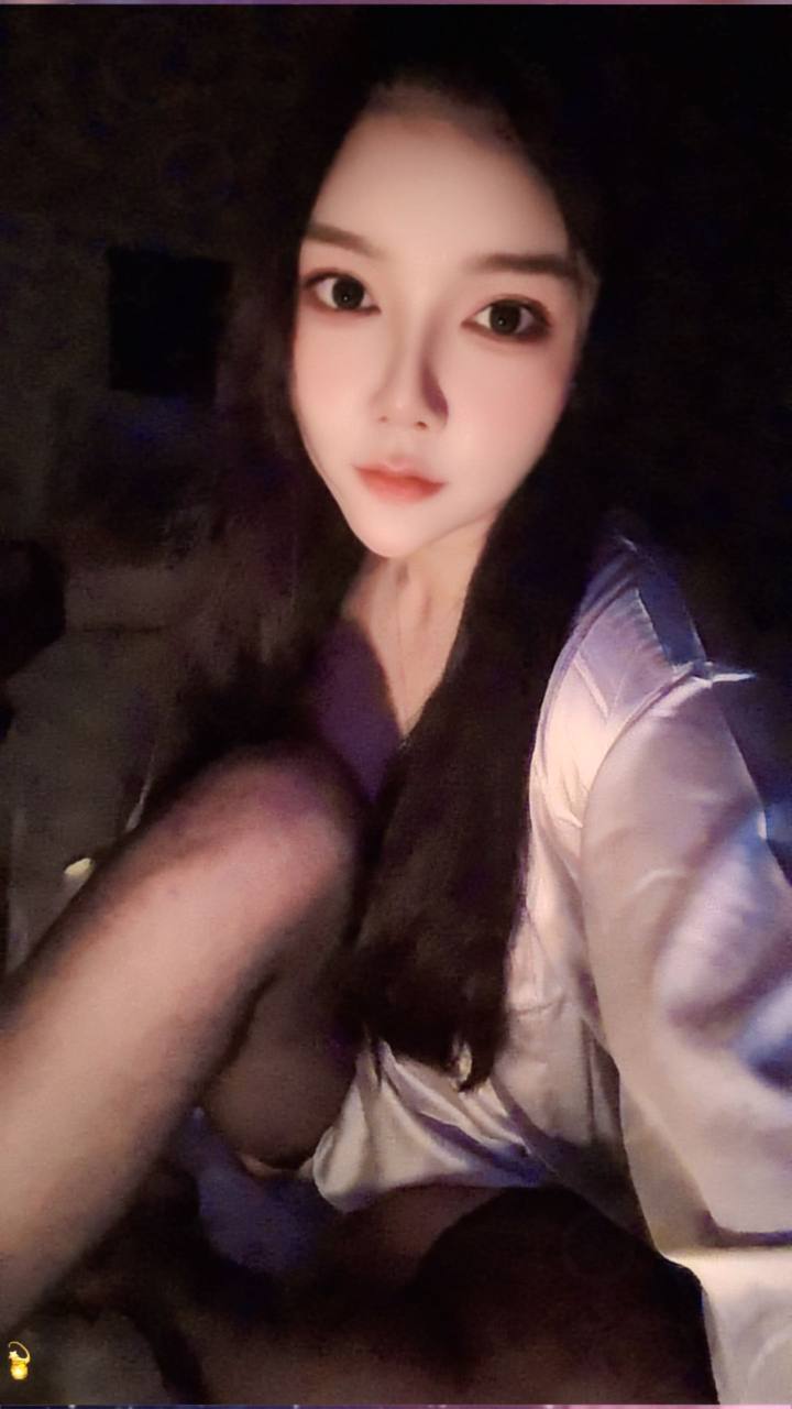 皮肤白皙、身材高挑、敏感多水、丝袜诱惑（江苏省、苏州市）资料图片第 3 张
