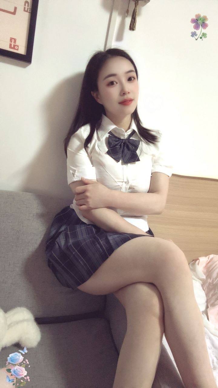 服务系、中等身材、清纯、甜美（上海市、上海市）资料图片第 5 张