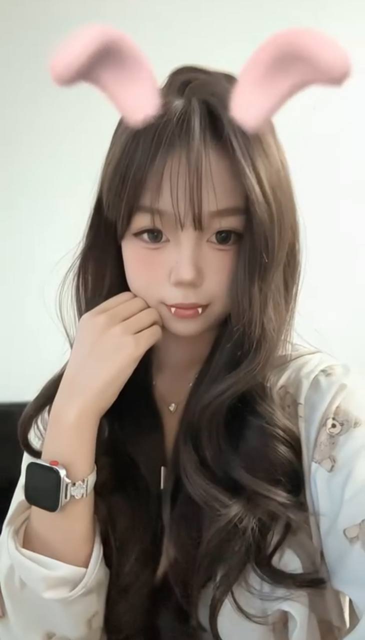 年轻、听话、可69、丝袜制服