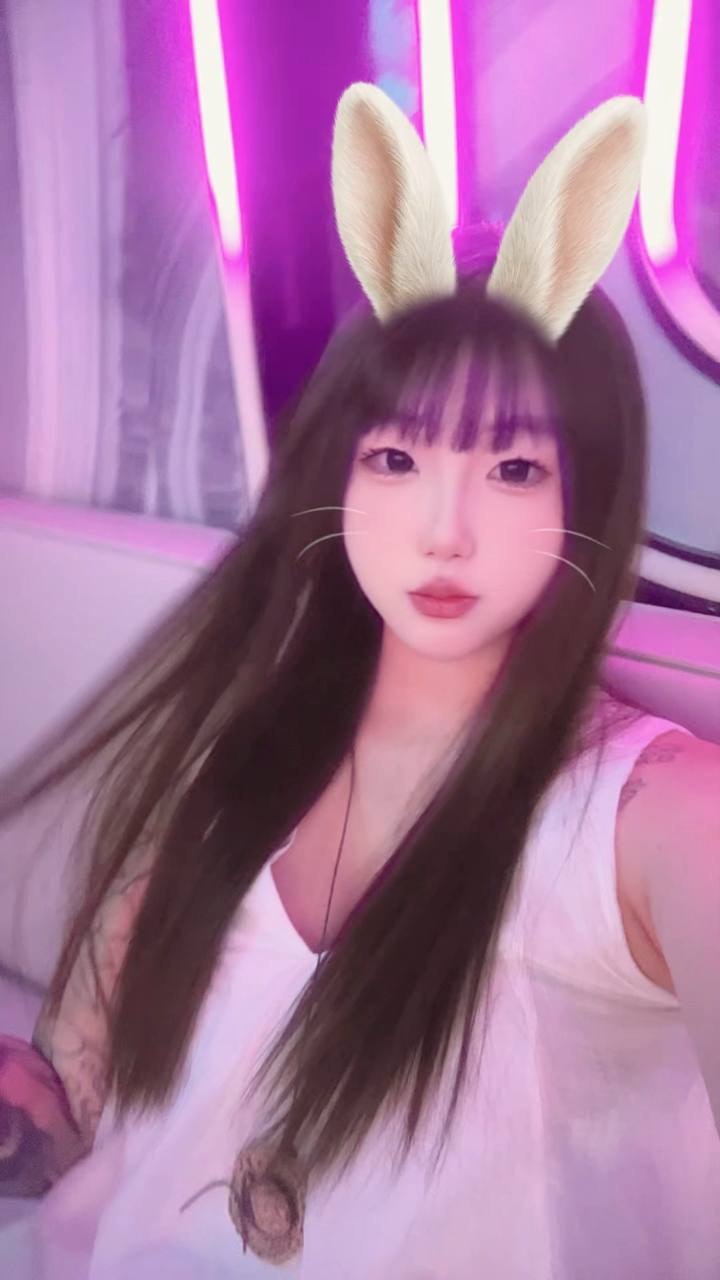 高挑、美胸、69