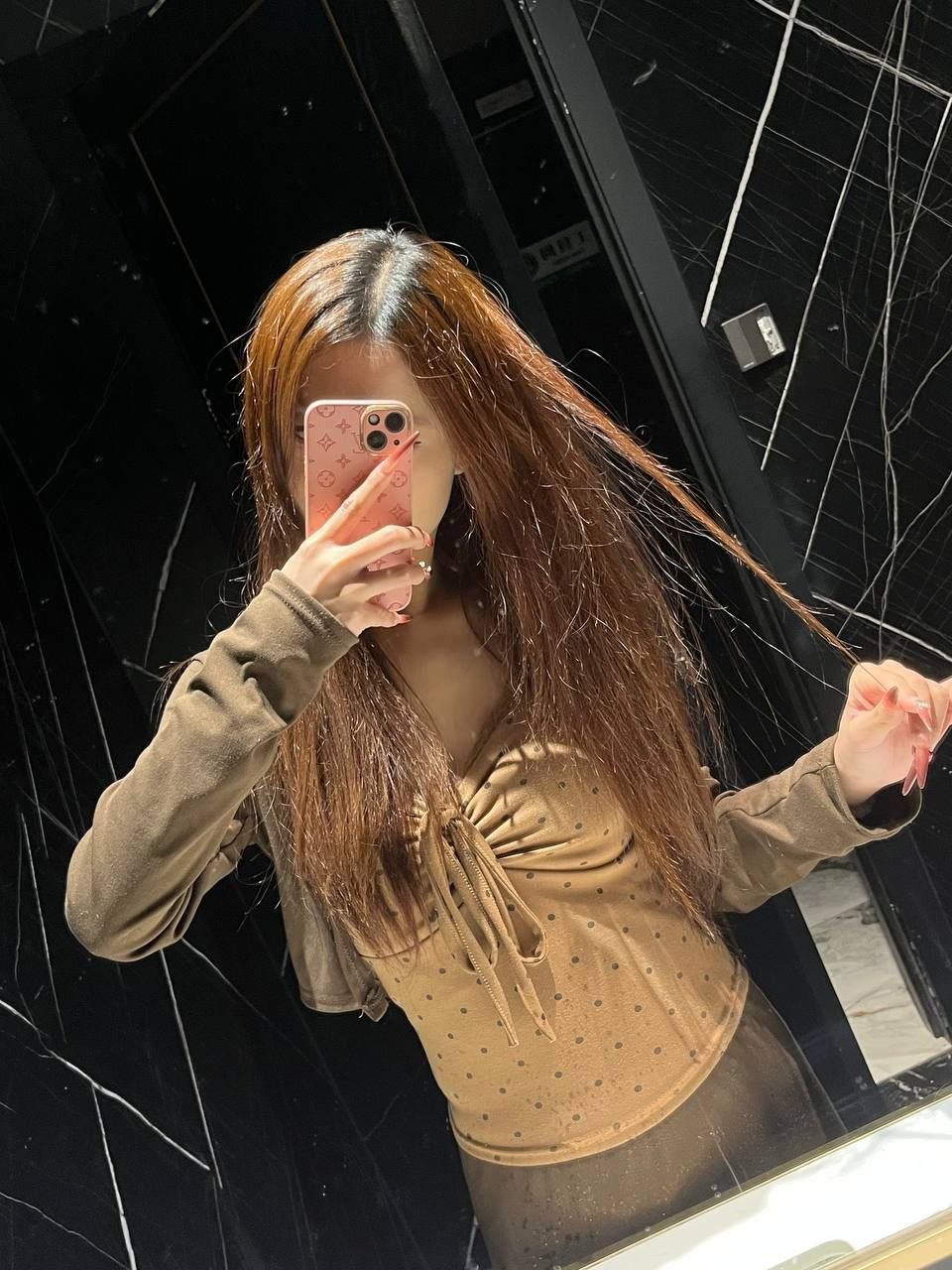 甜美、清纯、黑丝、温柔（上海市、上海市）资料图片第 3 张