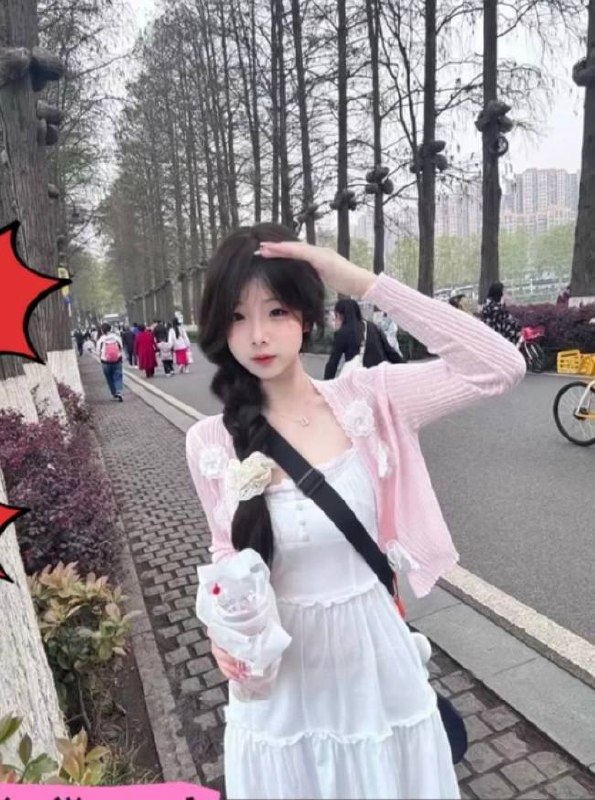 少女感、主动、乖巧、丝袜诱惑