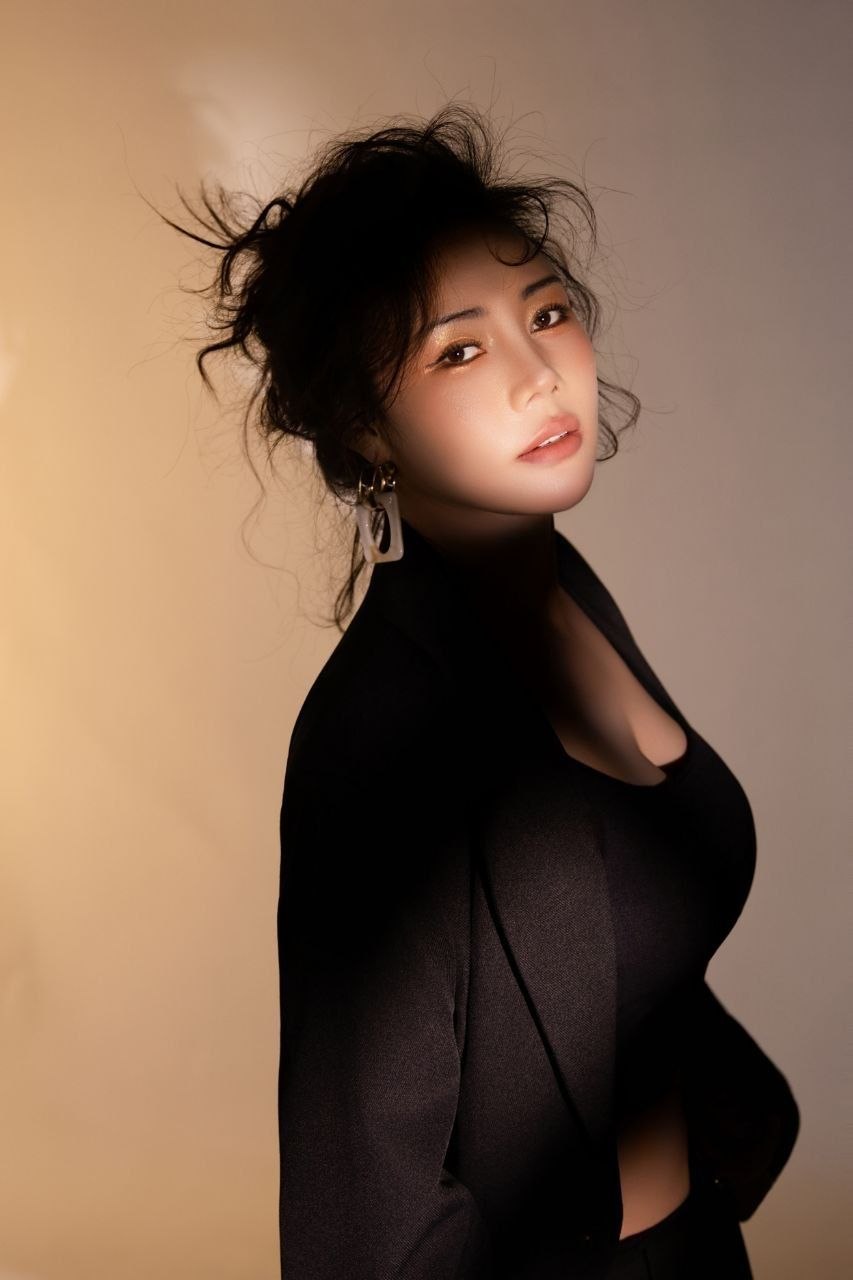 颜值高、热情开朗、服务天花板