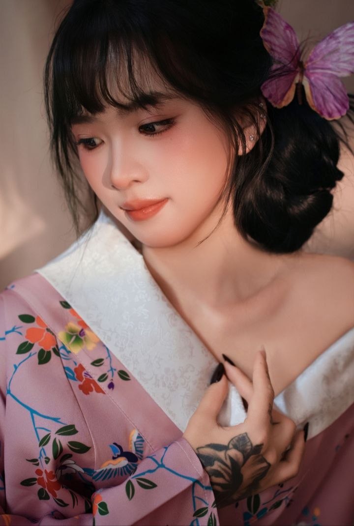 颜值高、丝袜、女友感