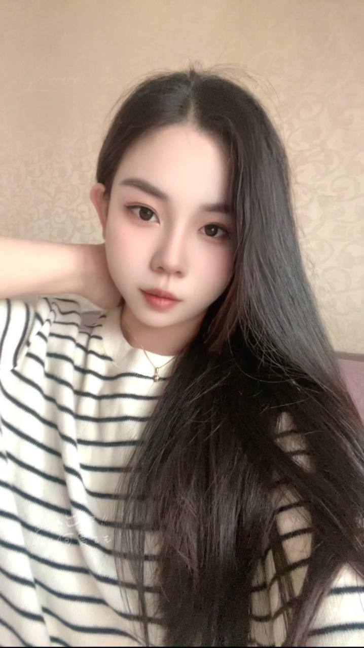 娇小丰满、敏感体质、服务至上、制服诱惑