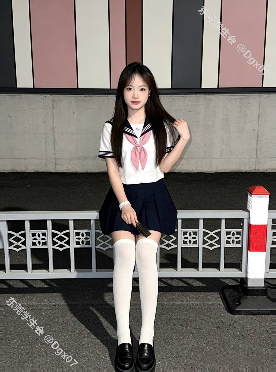 少女感、制服诱惑、清纯（东莞市、广东省）资料图片第 2 张