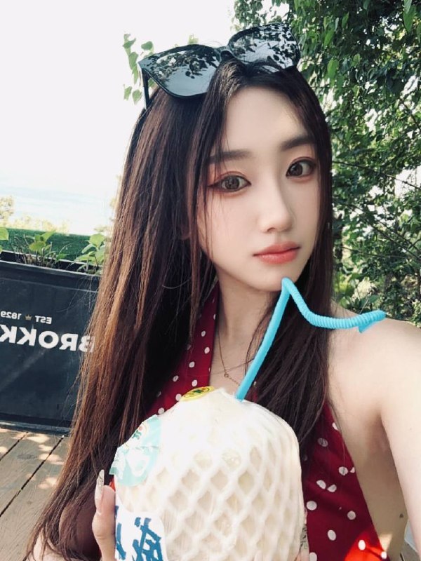 高挑长腿、黑丝高跟、制服诱惑、年轻苗条（内蒙古自治区、呼和浩特市）资料图片第 2 张