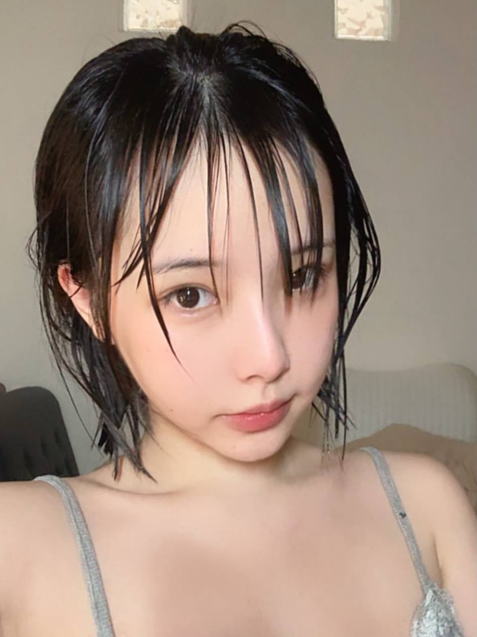 娇小玲珑、身材匀称、C胸、清纯（上海市、上海市）资料图片第 1 张