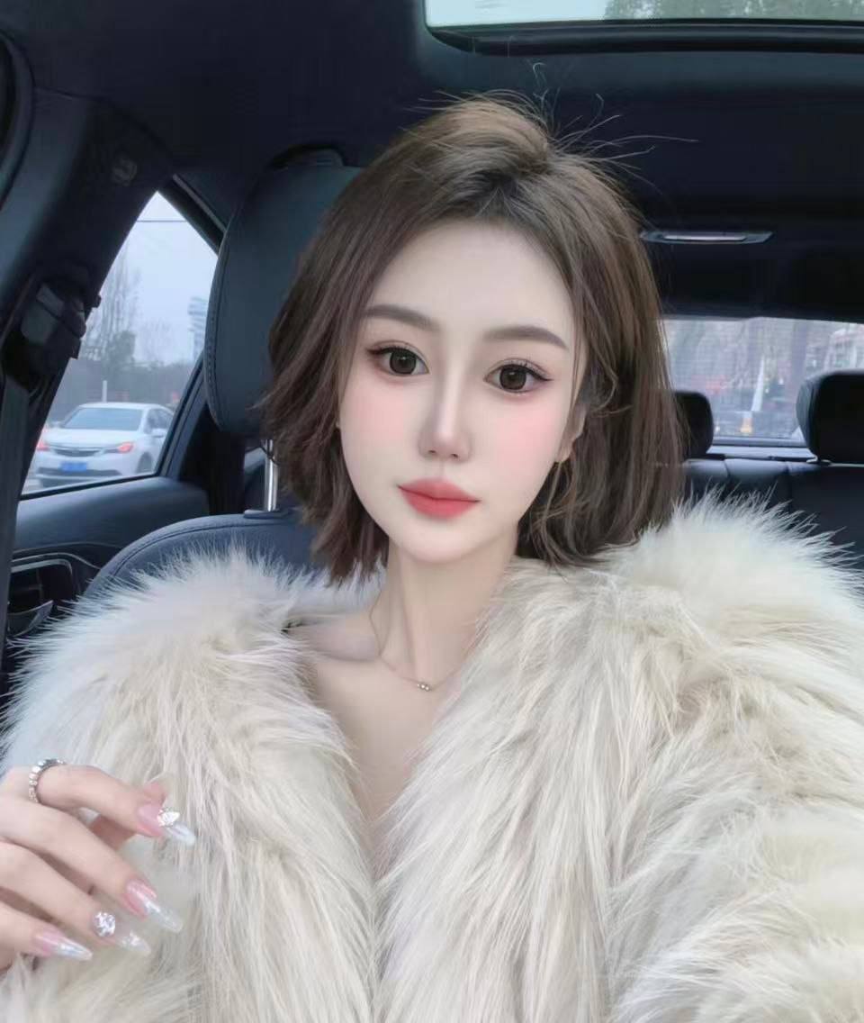 温柔御姐、皮肤白皙、无纹身