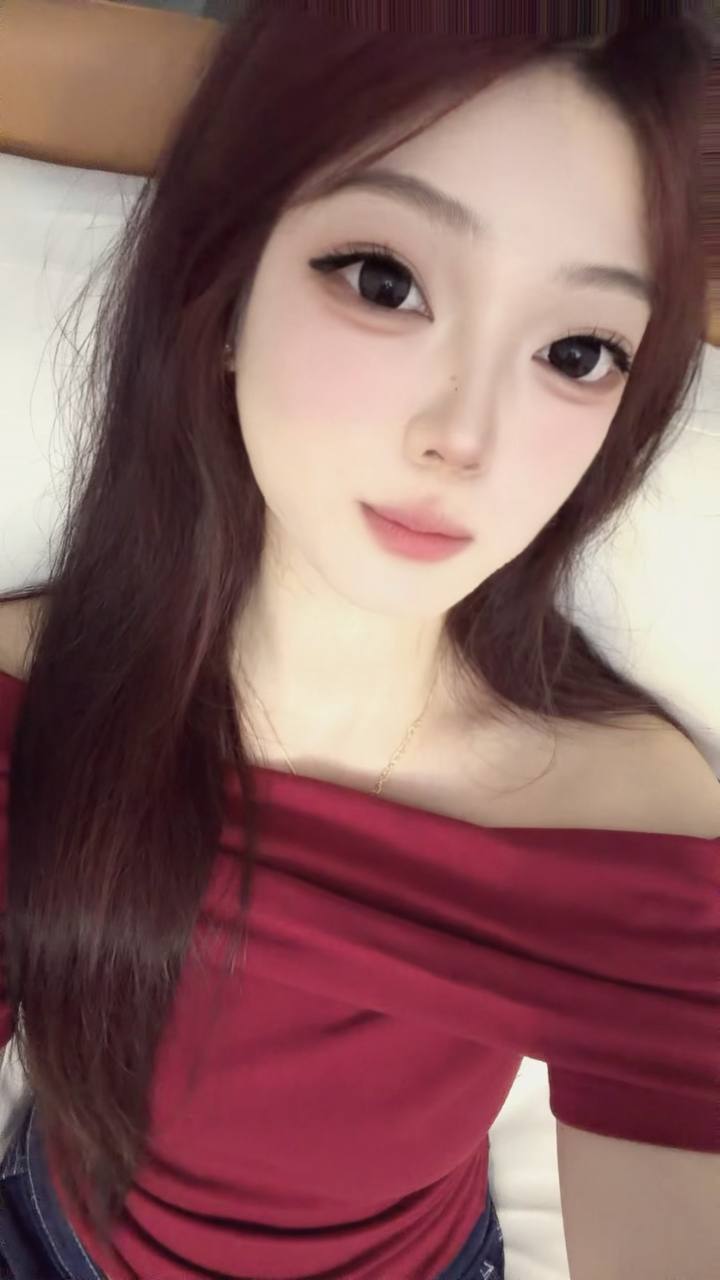 少女感、女友感、主动热情、姿势随意（河南省、郑州市）资料图片第 2 张