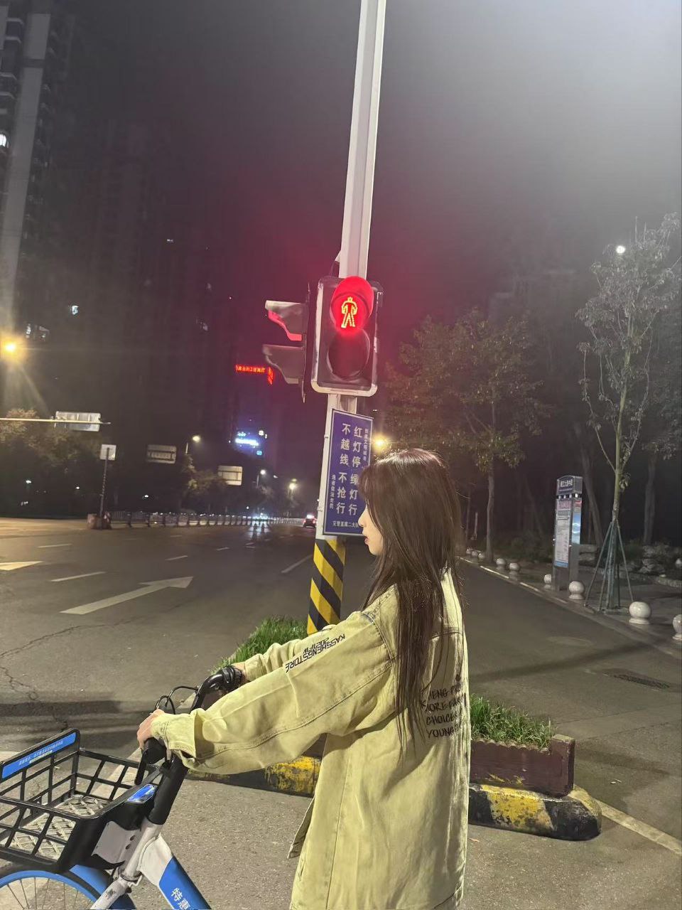 少女、排骨精、态度好、兼职