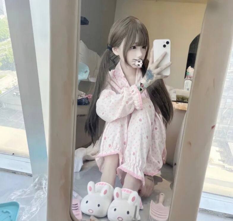 少女感、制服丝袜、情趣内衣、姿势配合